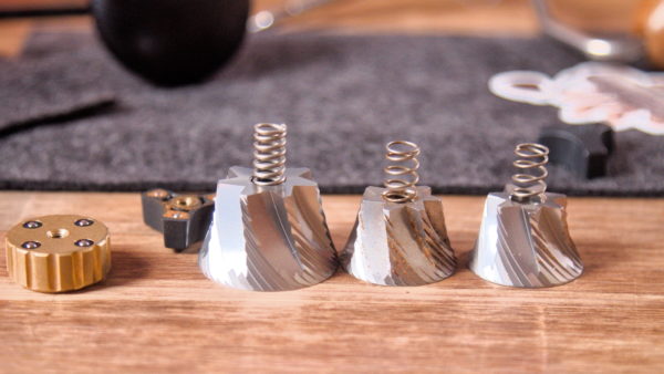 COMANDANTE C60 Baracuda - кавомолка