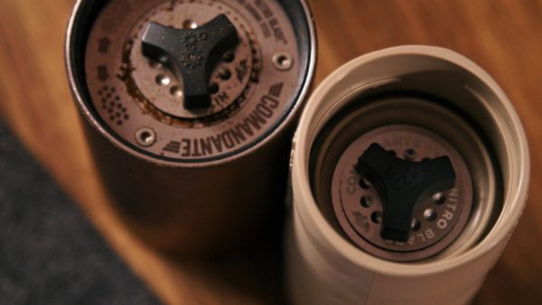 COMANDANTE X25 Trailmaster Dune кавомолка